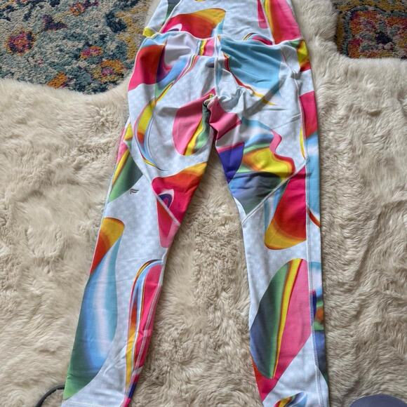 Fabletics Carnaval Pattern Matching Workout Set - Picture 7 of 8